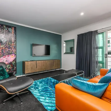 Qv Modern Upscale Apartment Wifi & Parking - 1046